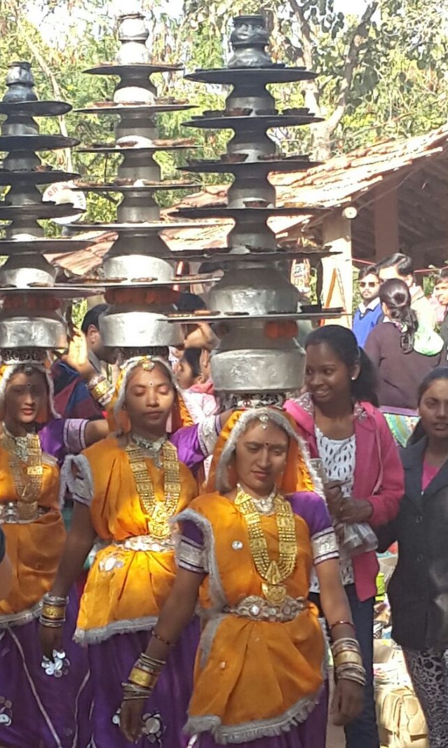 dancing diya thali women India